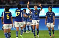 华体会官方入口-雄心勃勃的女足选手，为梦想奋斗的简单介绍