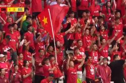 华体会官网-两队争夺胜利，场上发生的一幕幕激动人心